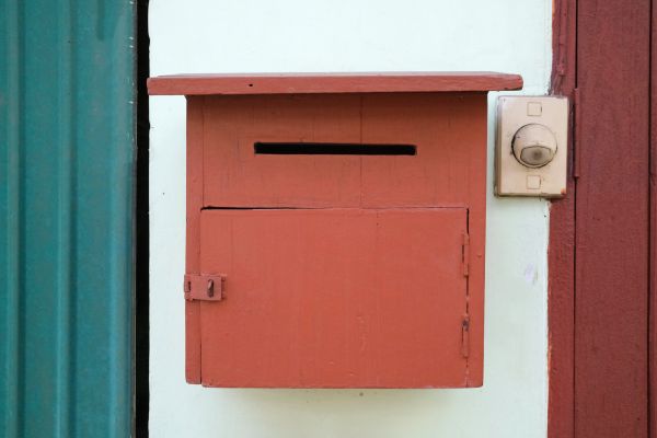 Mailbox Mounting in Brick